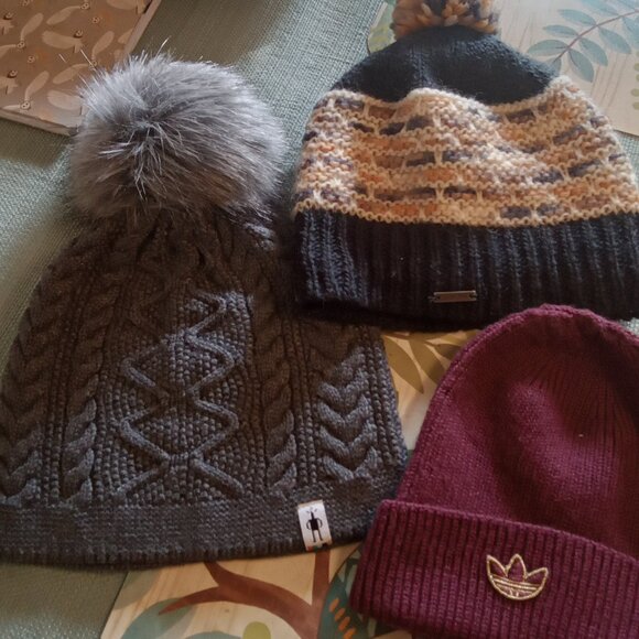 Smartwool Prana Adidas Wool Hats - Lot of 3 - gray red and multi striped - Picture 4 of 5